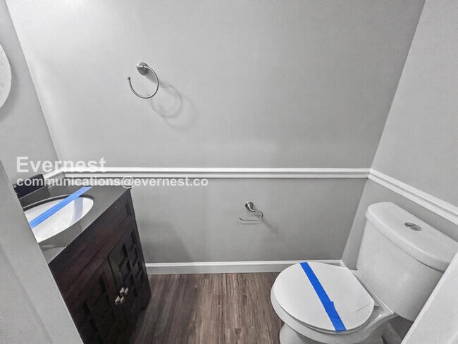 Building Photo - Modern Living in Saddle Bridge with Private Patio / 4 Beds and 2.5 Bath / Available Now!