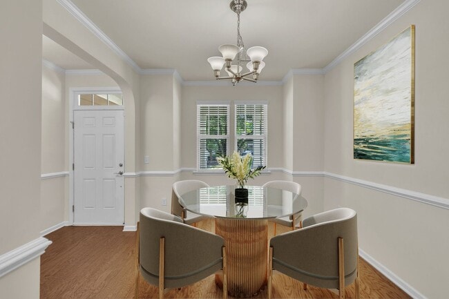 Building Photo - 3 Bedroom Townhome with 2 Car Garage in He...