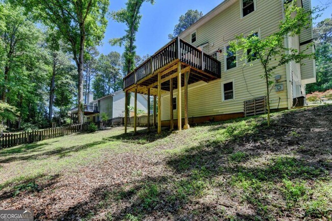 Building Photo - 1530 Plunketts Rd