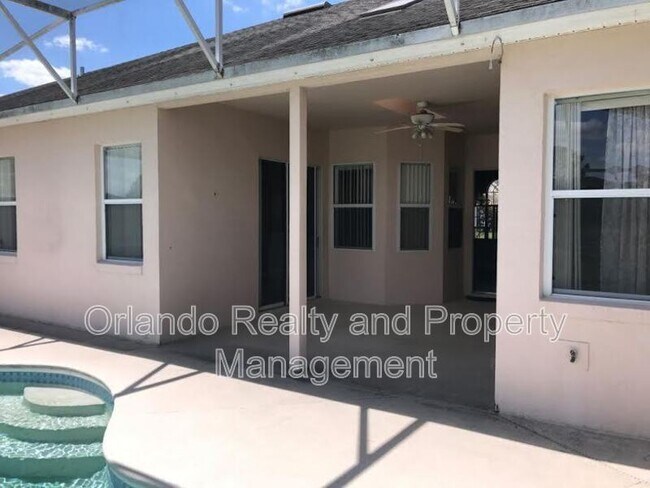 Building Photo - 13744 Crystal River Dr