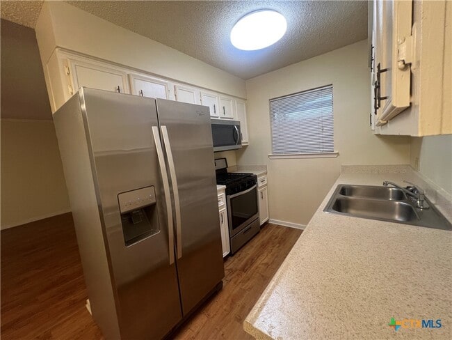 Building Photo - 1524 Shannon Cir