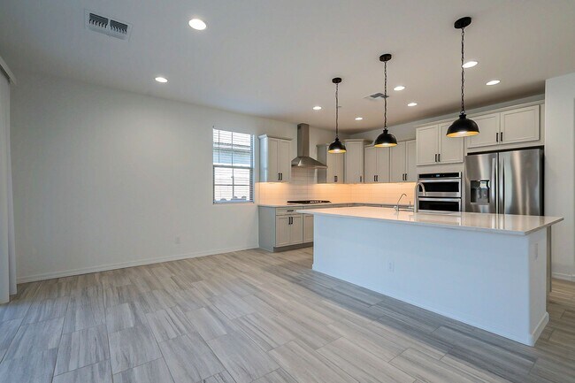 Building Photo - Spacious New Build 4 Bed/3 Bath in Vistancia