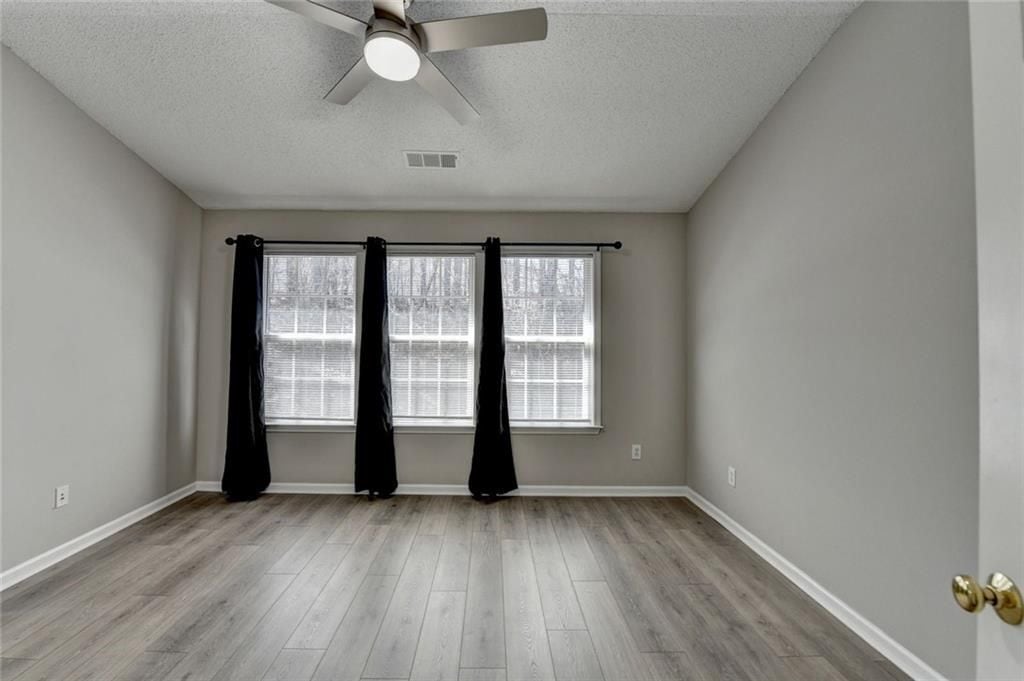 Building Photo - 4061 Howell Park Rd