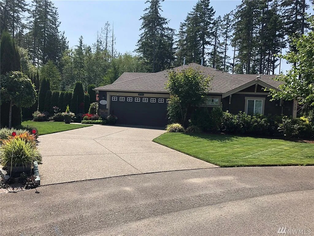 Building Photo - 4786 Strathmore Cir SW