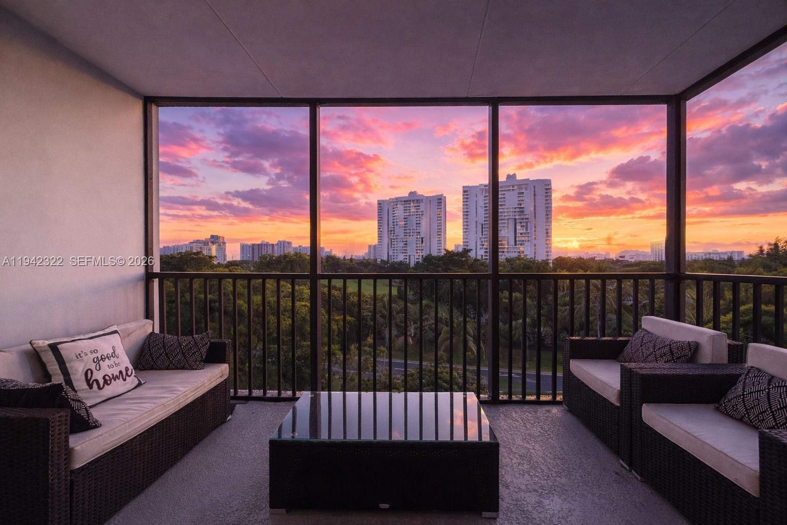 Building Photo - 3401 N Country Club Dr