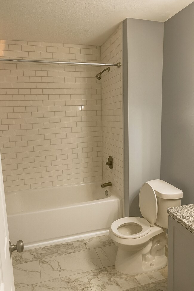 Building Photo - 260 Balkcom Ave