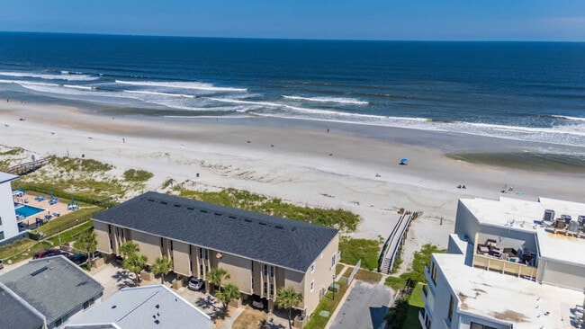 Building Photo - 2010 Ocean Front S