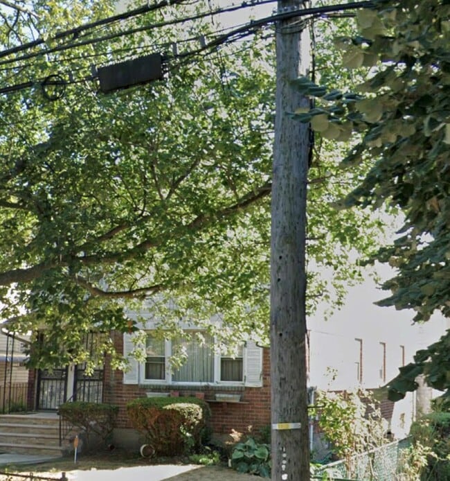 Primary Photo - 182-12 145th Rd