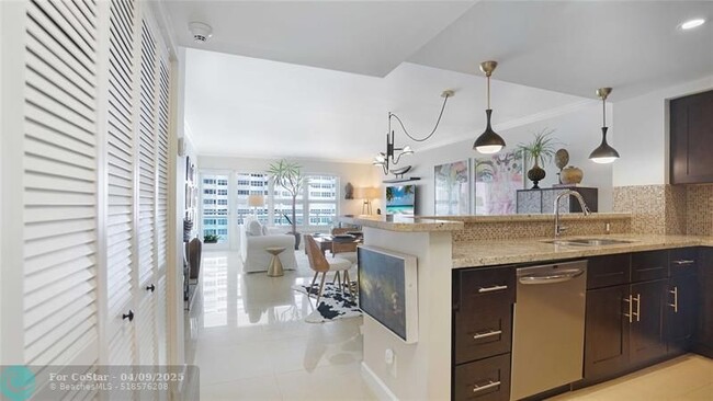 Building Photo - 3900 Galt Ocean Dr