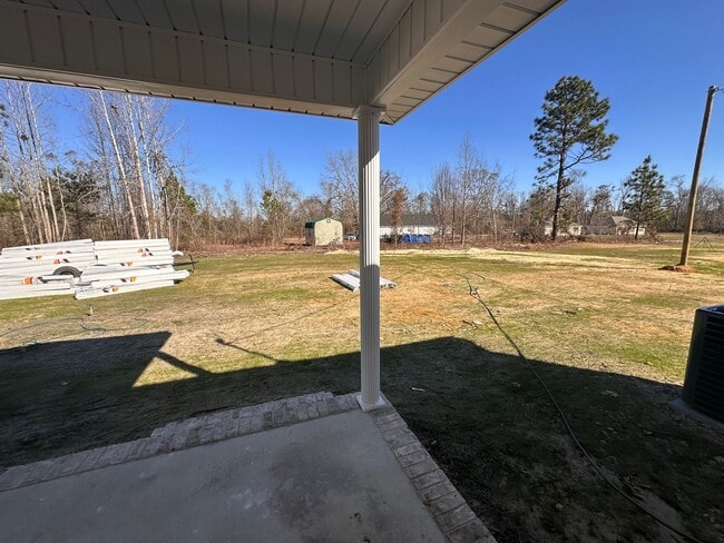 Building Photo - 3 Bed 2 Bath Brick House - Fenced in Backyard