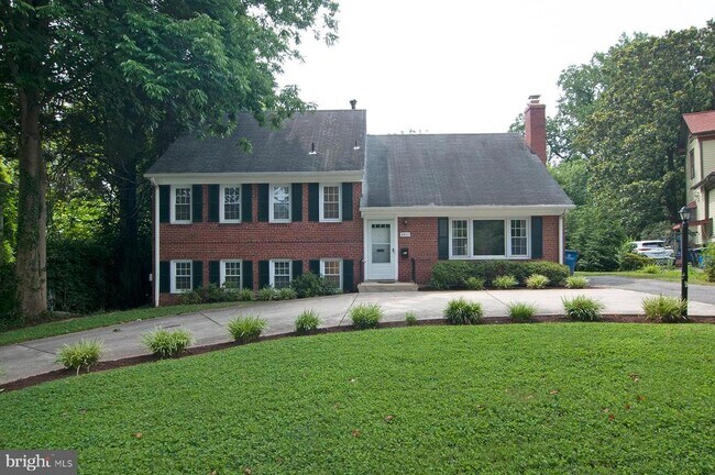 Building Photo - 5504 Beech Ave