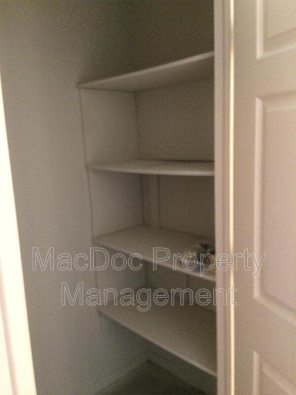 Building Photo - 14674 Pinon Ct