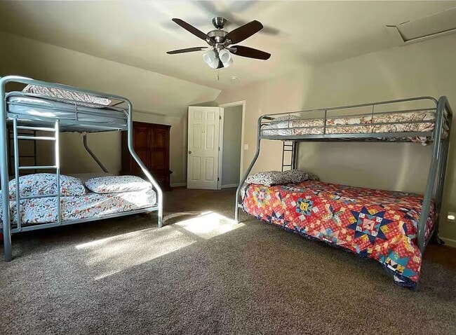 Building Photo - 4192 Bucking Horse Trail