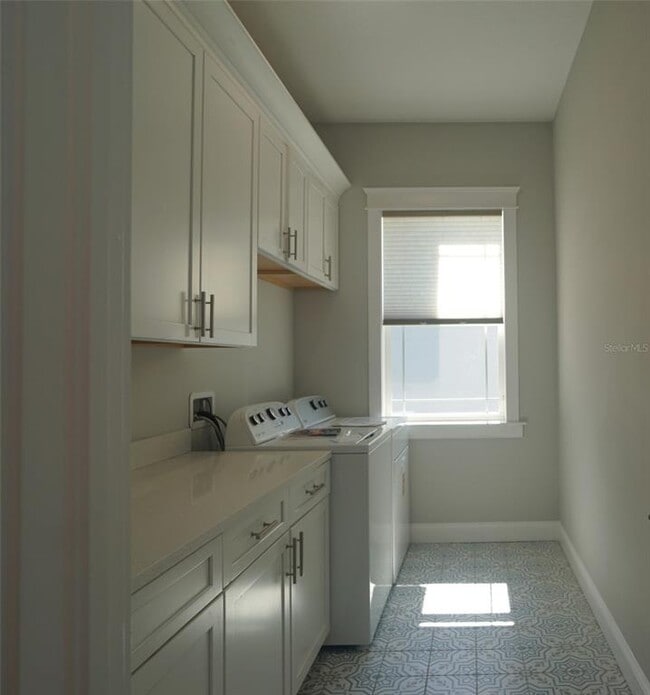 Building Photo - 3625 E Clark Cir