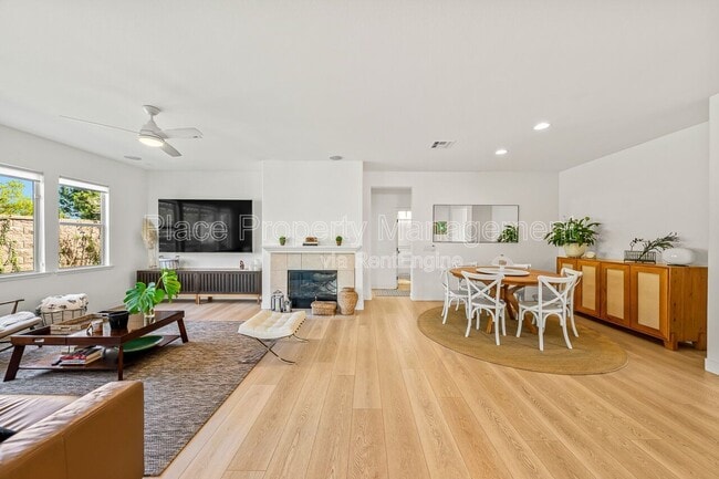 Building Photo - 1687 Picket Fence Dr
