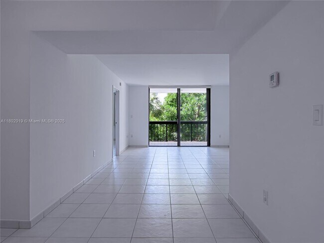 Building Photo - 2333 Brickell Ave