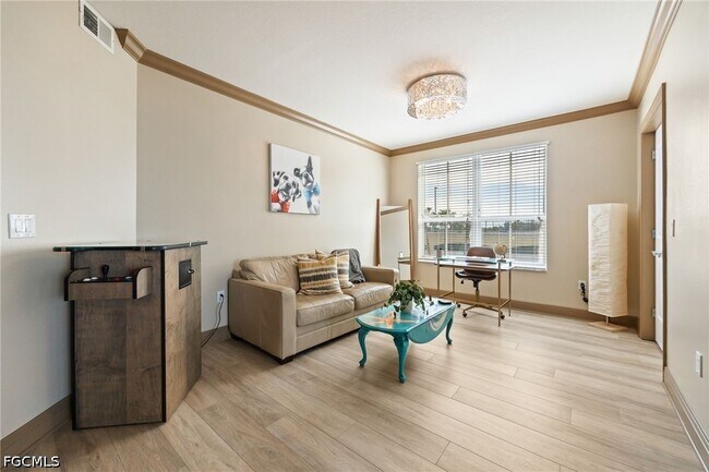 Building Photo - 2825 Palm Beach Blvd