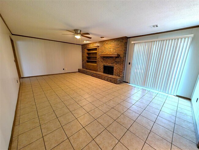 Building Photo - 6308 NW 84th St