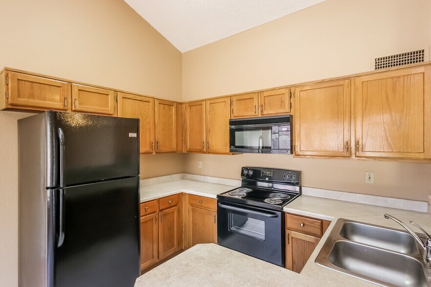 Building Photo - 13245 N 56th Ave