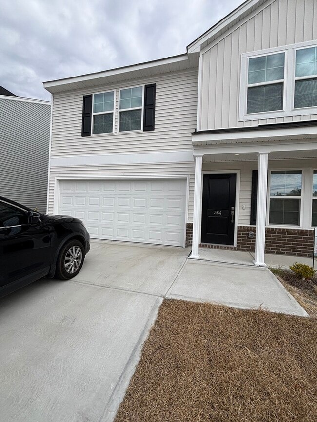 Building Photo - 364 Hardwick Dr