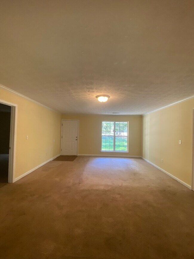 Building Photo - 1809 Azalea Dr