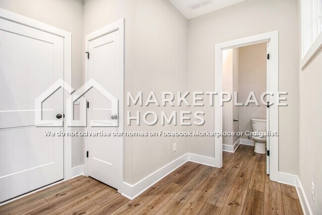 Building Photo - 1365 Cozy Cir SE