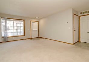 Building Photo - 8598 Quarry Ridge Ln