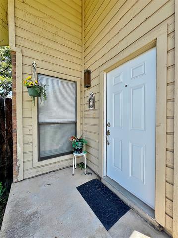 Building Photo - 1803 Ridgebrook Dr