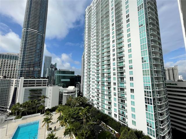 Building Photo - 950 Brickell Bay Dr