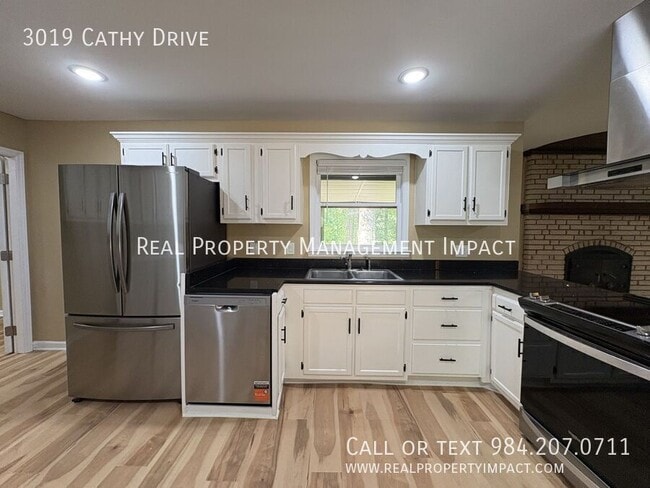 Building Photo - 3019 Cathy Dr