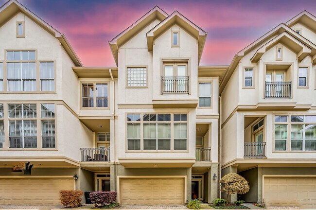 Charming Community In Prime Rice Military Location - 643 Hartman St