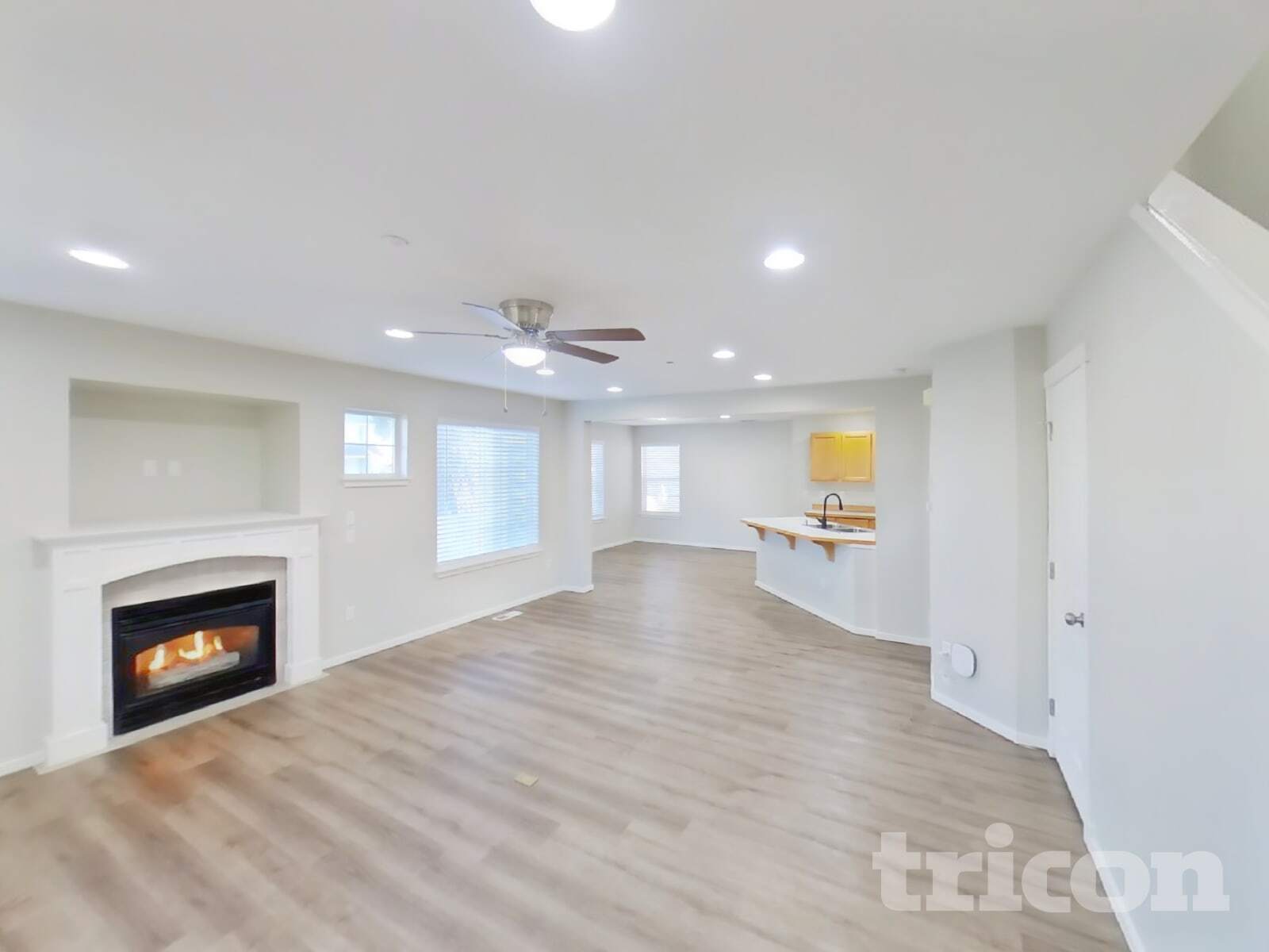 Building Photo - 2213 Anderson Ave