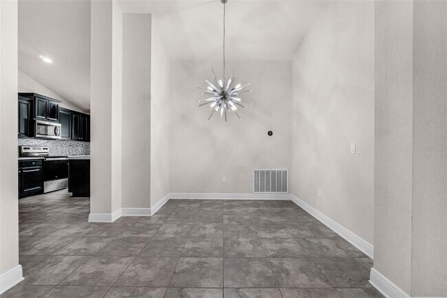 Building Photo - 424 Buchannan Dr