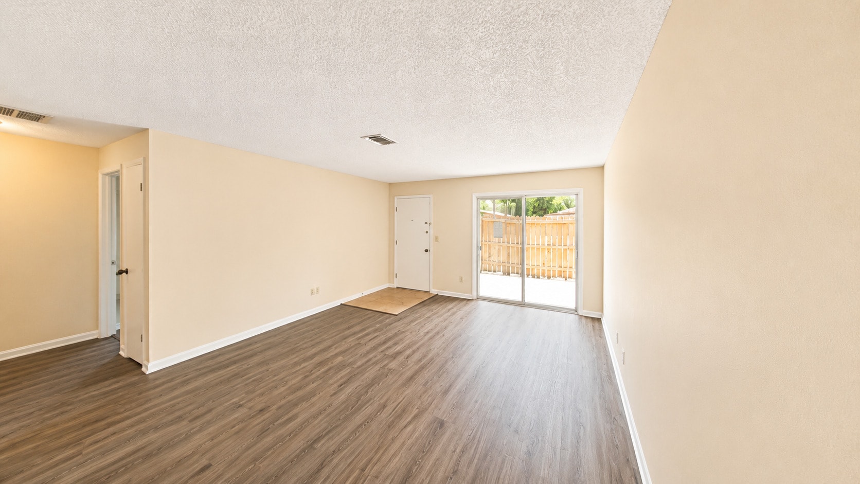 Building Photo - Woodland Bend Apartments