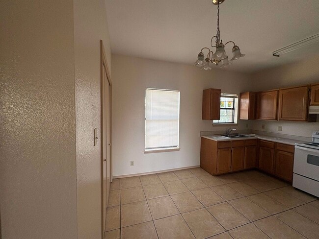 Building Photo - 4419 Springfield Ave