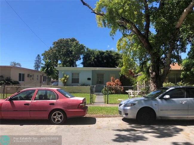 Building Photo - 1828 Jefferson St