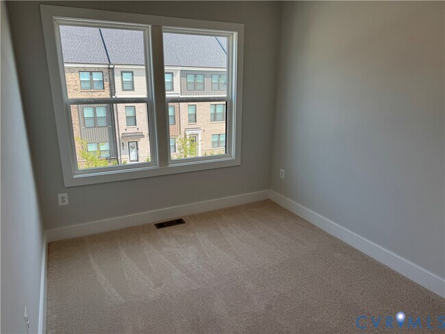 Building Photo - 9435 Alquist St