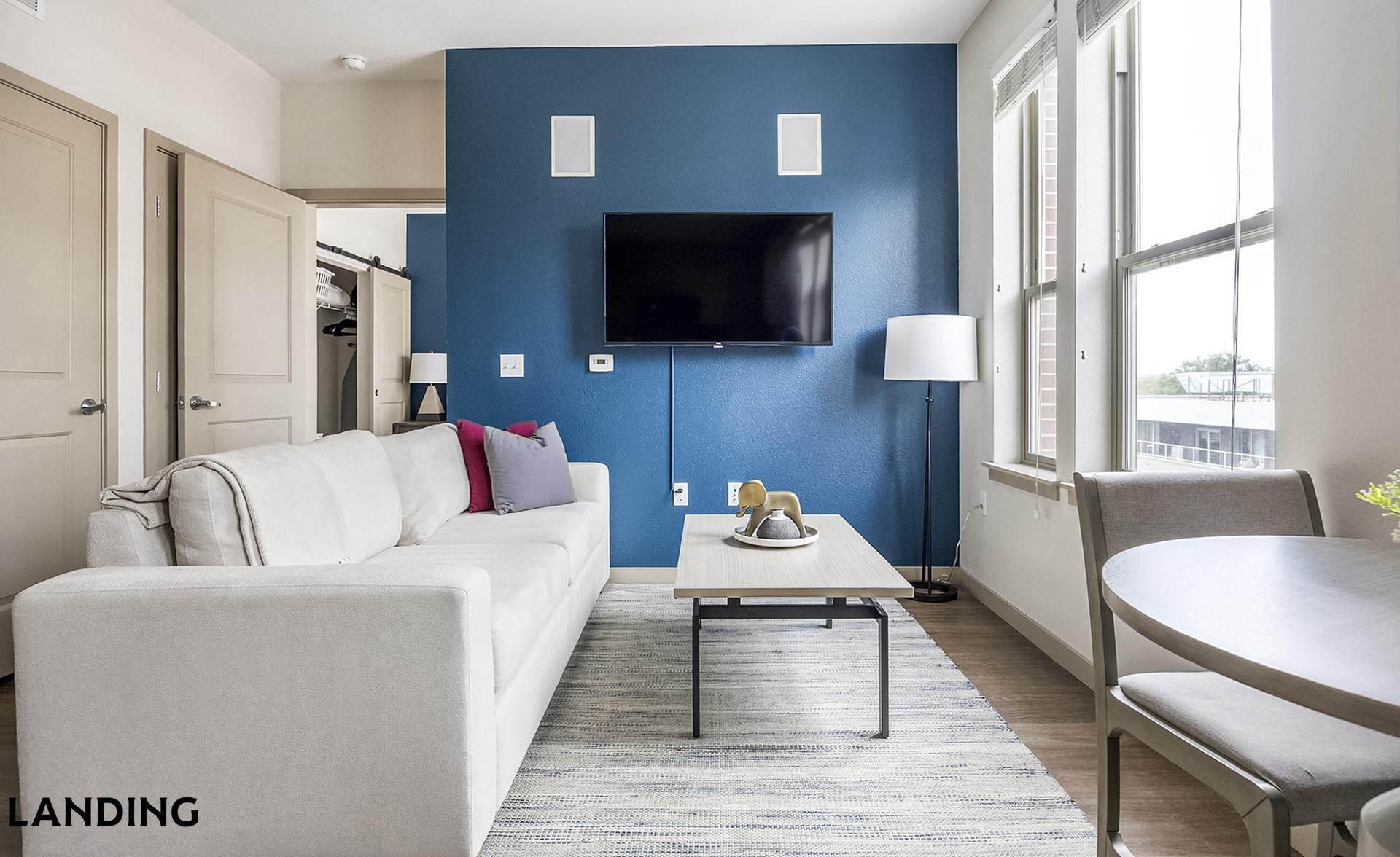 Building Photo - 1550 N Raleigh St