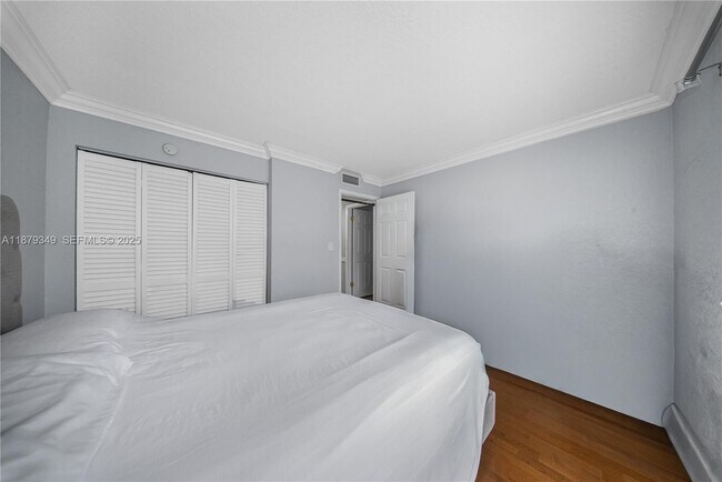 Building Photo - 13045 SW 68th St