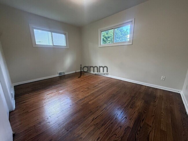 Building Photo - 24113 E Silsby Rd