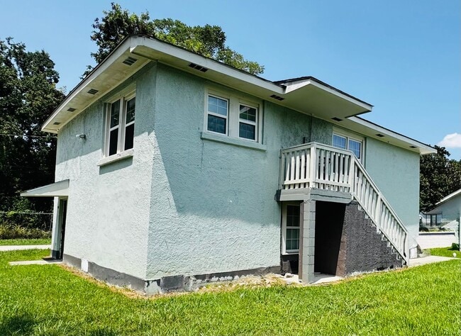 Building Photo - 1217 N 44th St