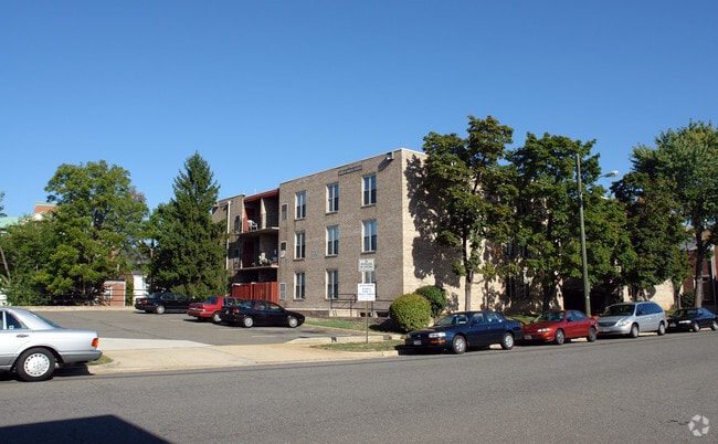 Primary Photo - Pendleton Park Apartments