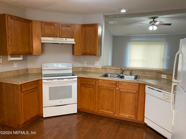 Building Photo - 3781 Lauren Crest Ct