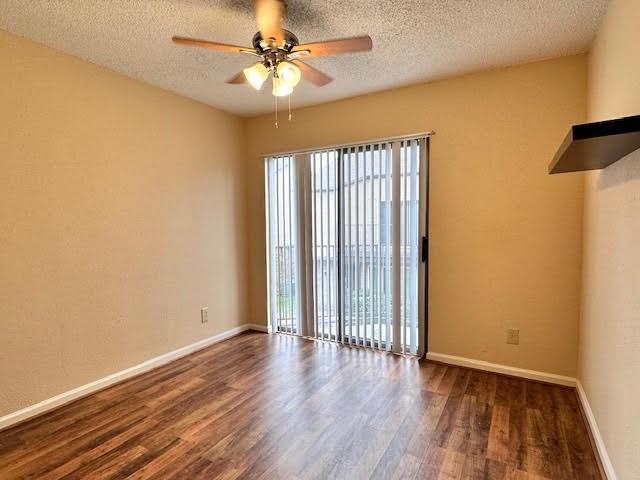 Building Photo - 3808 Landmark Dr