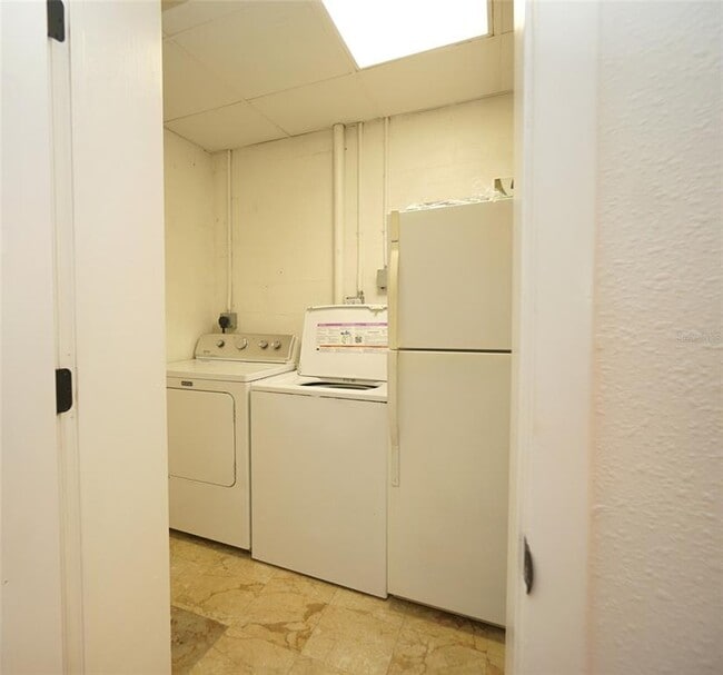 Building Photo - 4104 W Leila Ave