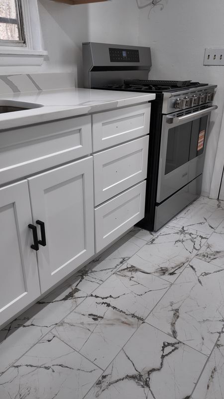 Building Photo - 317 Mill Rock Rd