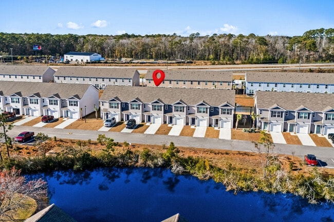 Building Photo - 332 Bayou Loop