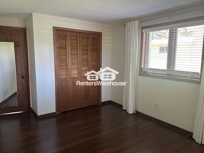 Building Photo - 1322 Meadowlark Dr