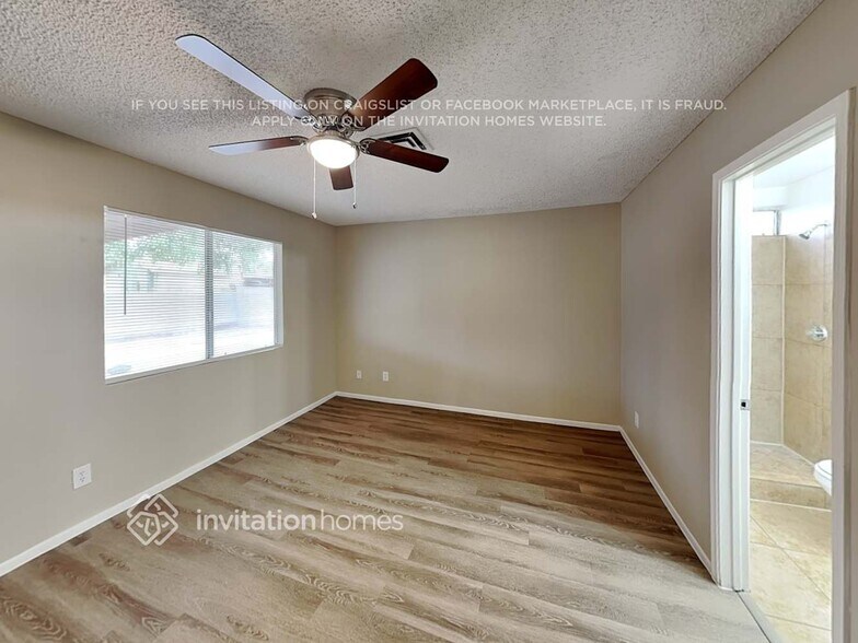 Building Photo - 7740 W Meadowbrook Ave