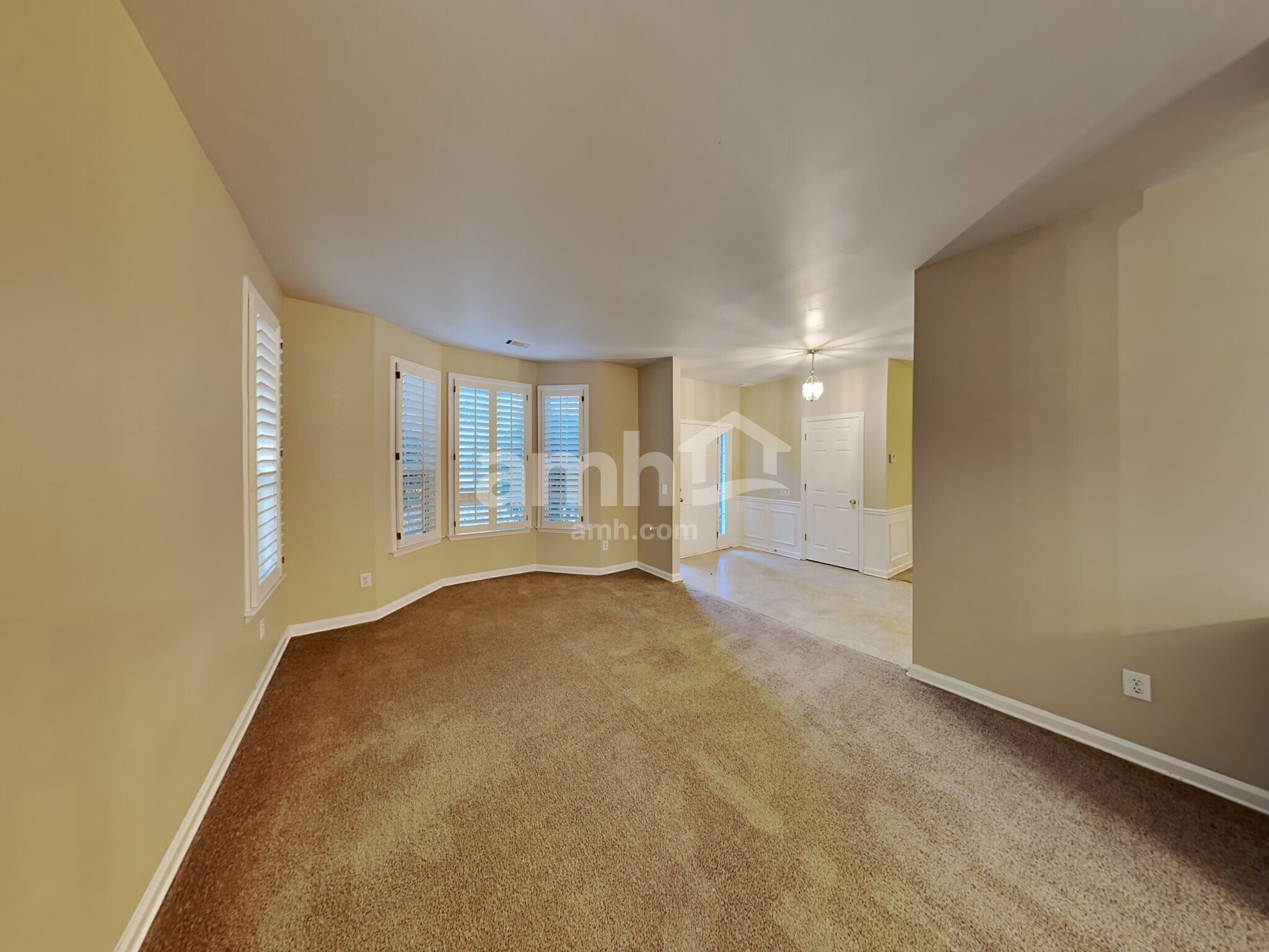 Building Photo - 401 Lochmere Ct